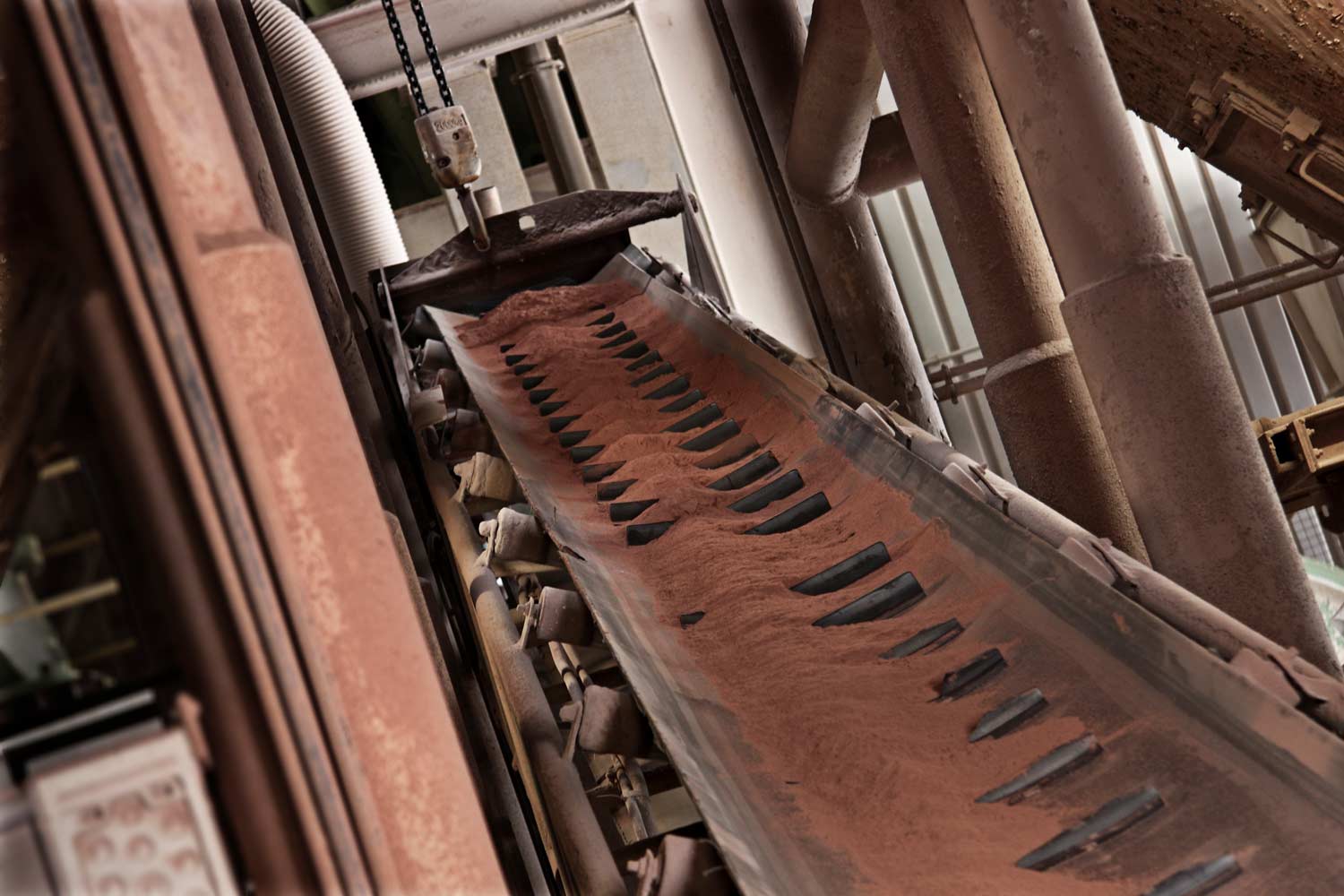 Förderband im Mahlwerk Förderband zum Transport von Mahlschamotte oder Glasmehl im Mahlwerk.